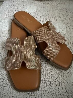Hofeny Rose Gold Crystal Slide Sandals size 9 fits like 8